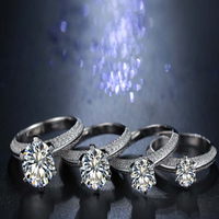 Six-claw paved with diamond luxury ring