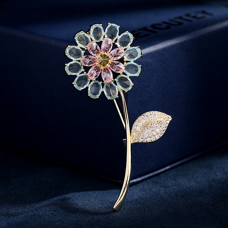 Super Shining Zircon Inlaid Jacket Cardigan Sun Flower Brooch